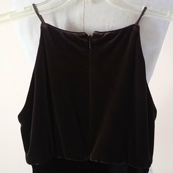 Adrianna Papell Velvet Evening Dress. - Picture 4 of 6